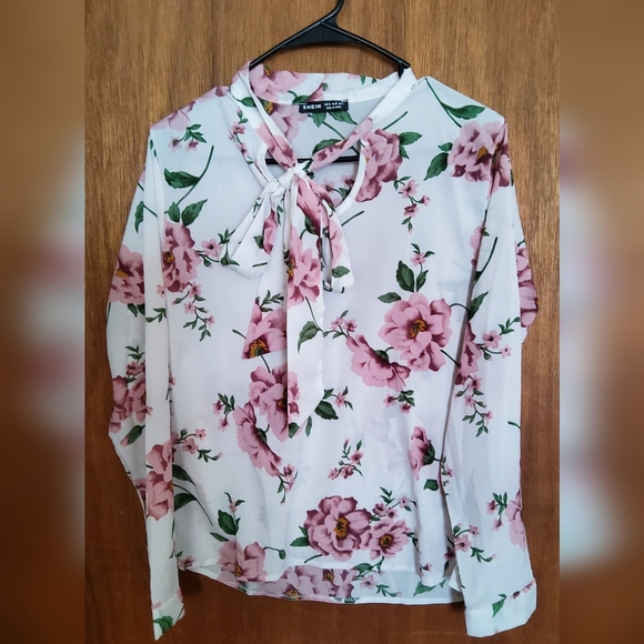 🔥Shein Womens sheer Floral white & Pink Blouse Size M🔥 - Picture 3 of 11
